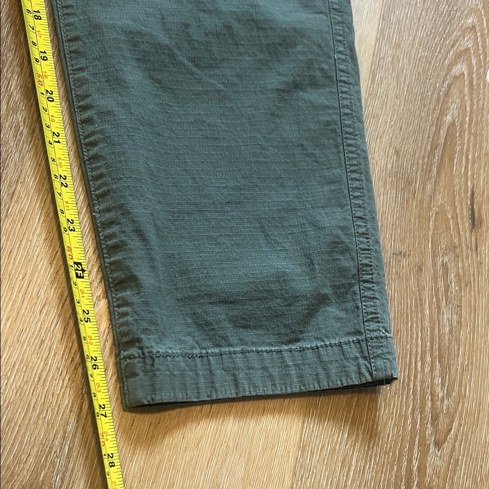 Women’s Vuori Ripstop Olive Green Casual Pants Size Medium - Picture 3 of 10